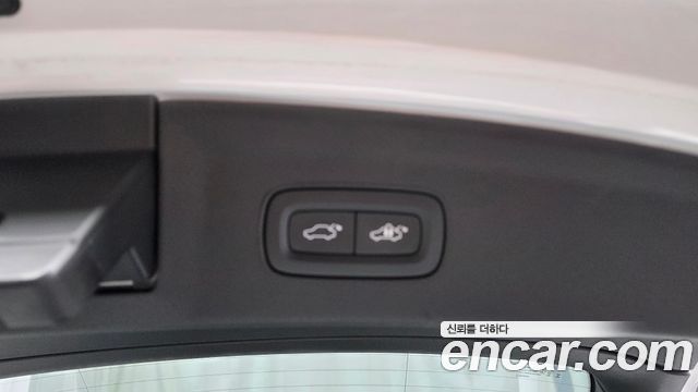 Polestar Polestar 2 2023 — photo 30