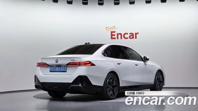 BMW i5 2024 — photo 2