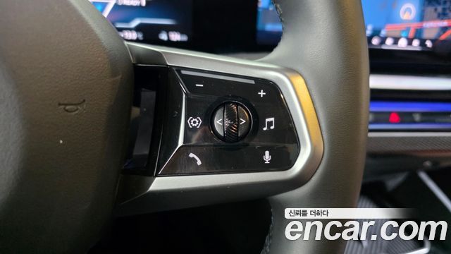 BMW i5 2024 — photo 34