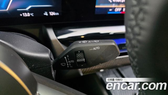 BMW i5 2024 — photo 36