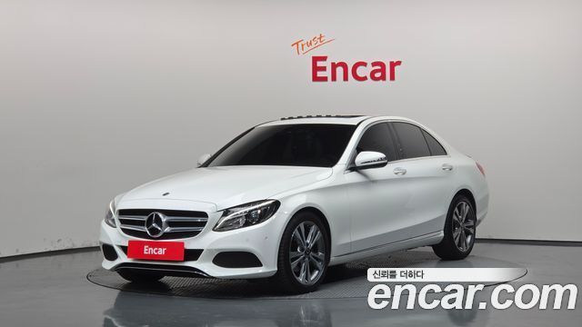 Mercedes-Benz C-Class 2018 — photo 1