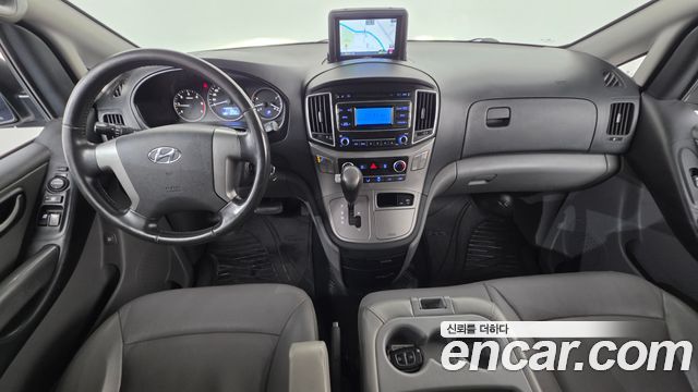 Hyundai Starex 2019 — photo 10