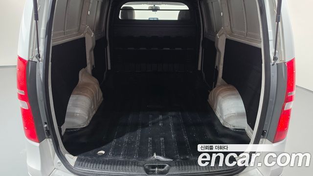 Hyundai Starex 2019 — photo 22