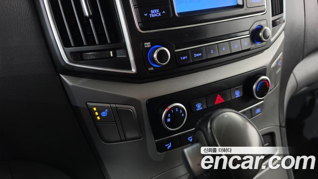 Hyundai Starex 2019 — photo 23