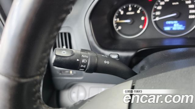 Hyundai Starex 2019 — photo 27