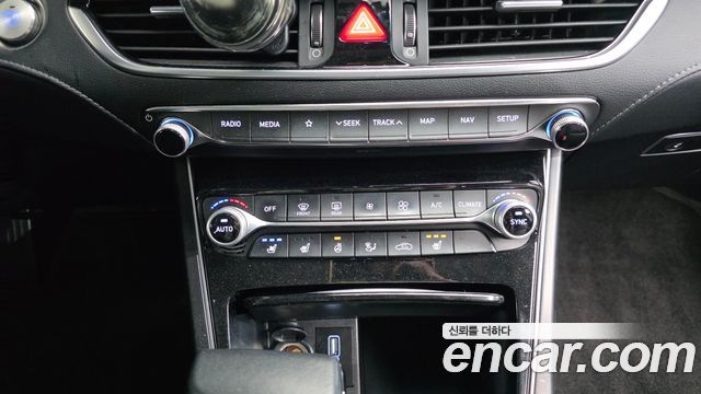 Hyundai Grandeur 2018 — photo 17