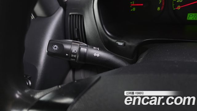 Hyundai Starex 2010 — photo 17