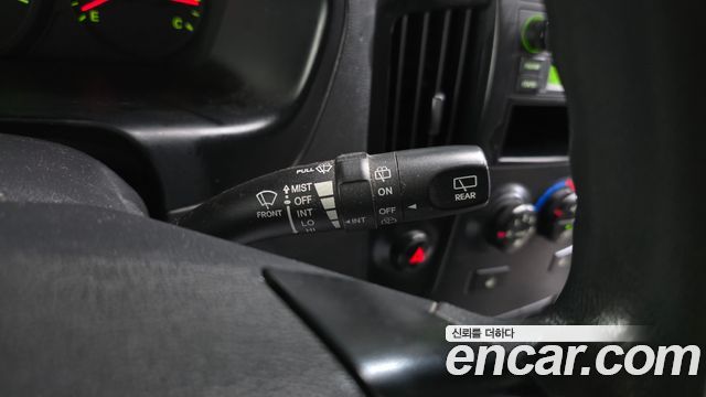Hyundai Starex 2010 — photo 18