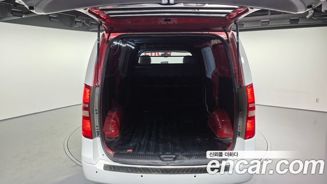 Hyundai Starex 2010 — photo 20
