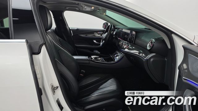 Mercedes-Benz CLS-Class 2019 — photo 11
