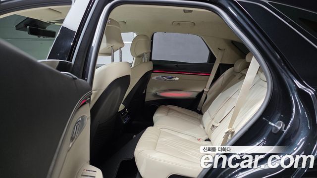 Genesis GV70 2025 — photo 18