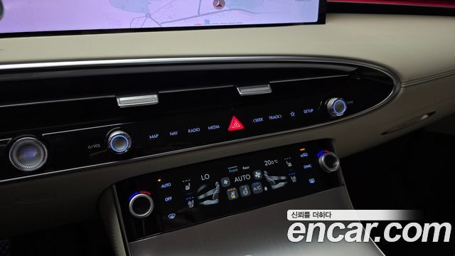 Genesis GV70 2025 — photo 24