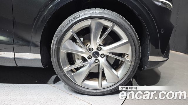 Genesis GV70 2025 — photo 7