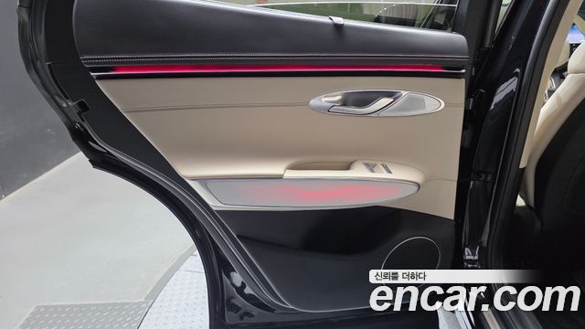 Genesis GV70 2025 — photo 15