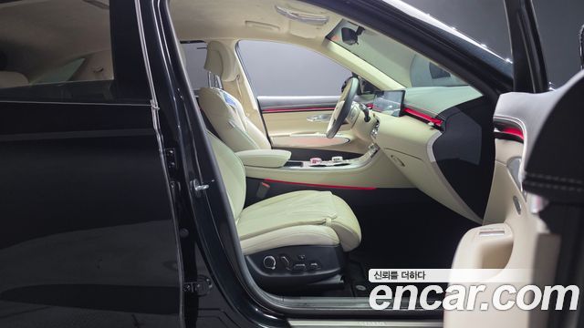 Genesis GV70 2025 — photo 16