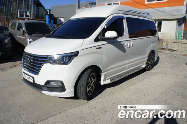 Hyundai Starex 2019 — photo 2