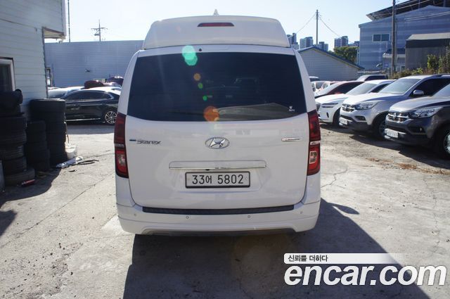 Hyundai Starex 2019 — photo 4