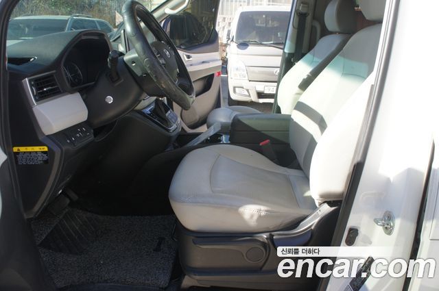 Hyundai Starex 2019 — photo 14