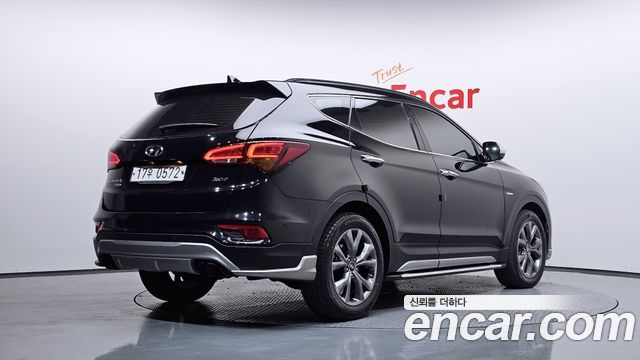 Hyundai Santafe 2016 — photo 2
