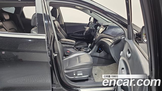 Hyundai Santafe 2016 — photo 16