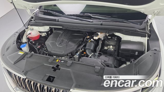 Kia Canival 2023 — photo 6