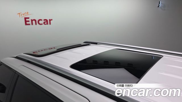 Kia Canival 2023 — photo 31