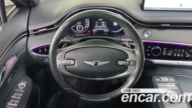 Genesis GV70 2021 — photo 19