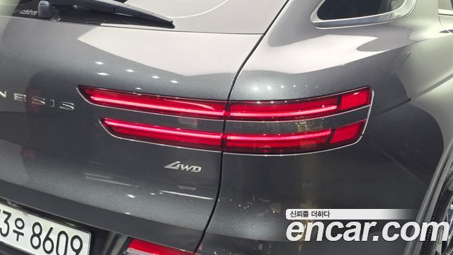 Genesis GV70 2021 — photo 9