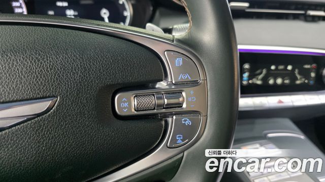 Genesis GV70 2021 — photo 32