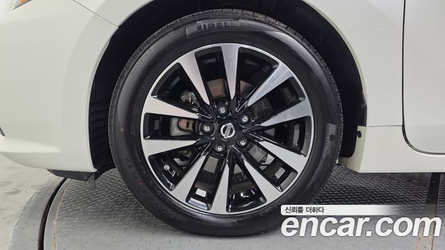 Nissan Altima 2018 — photo 5