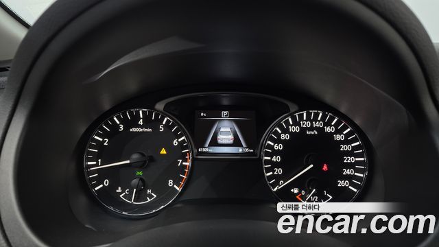Nissan Altima 2018 — photo 11