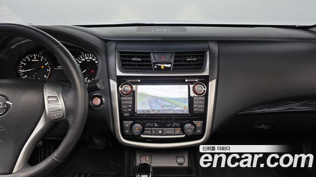 Nissan Altima 2018 — photo 20