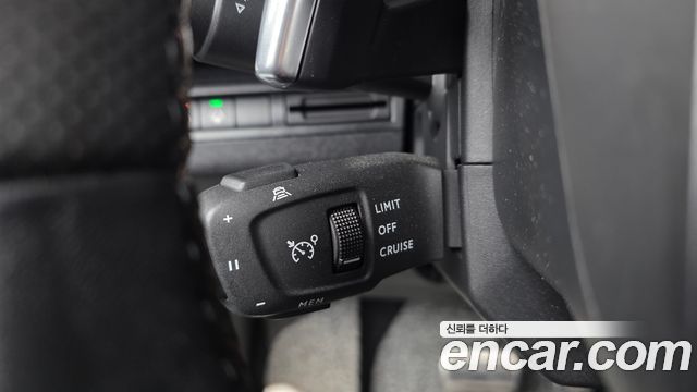 Peugeot 3008 2022 — photo 28