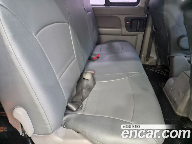 Hyundai Starex 2017 — photo 6