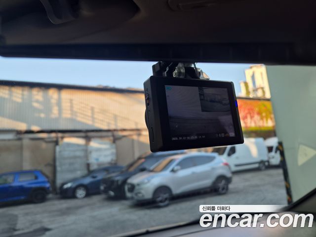Hyundai Starex 2017 — photo 12