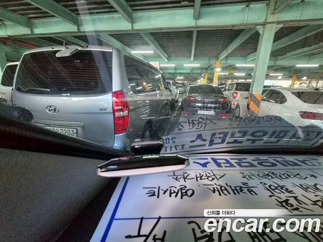 Hyundai Starex 2017 — photo 15