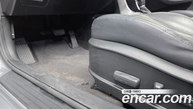 Hyundai i30 2016 — photo 32