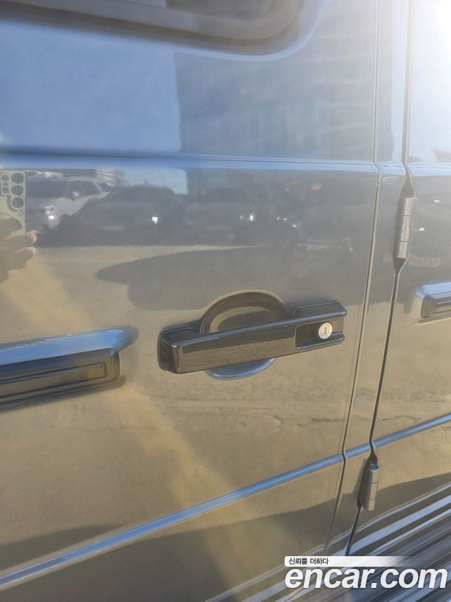 Mercedes-Benz G-Class 2020 — photo 15