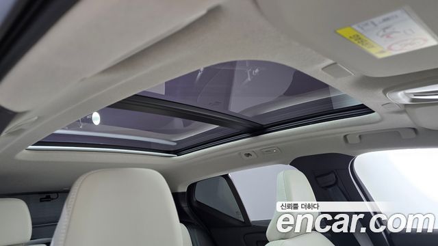 Volvo XC40 2025 — photo 24