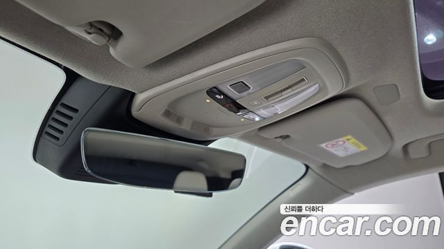 Volvo XC40 2025 — photo 27