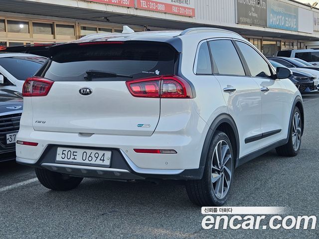 Kia Niro 2017 — photo 4