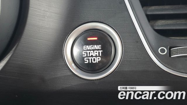Kia Canival 2015 — photo 20