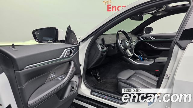 BMW i4 2023 — photo 13