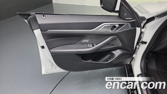 BMW i4 2023 — photo 14