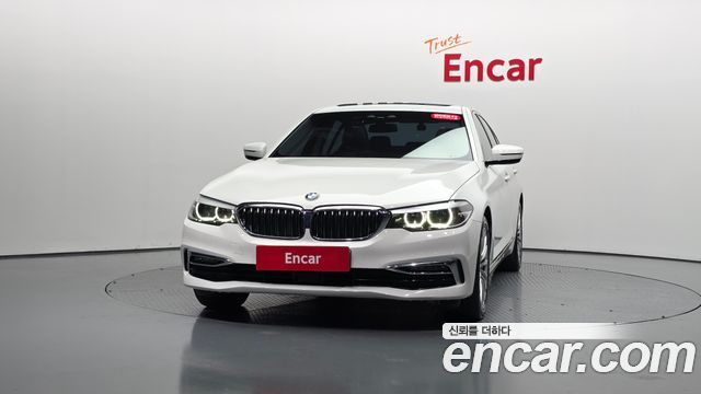 BMW 5-Series 2019 — photo 3