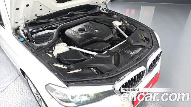 BMW 5-Series 2019 — photo 6