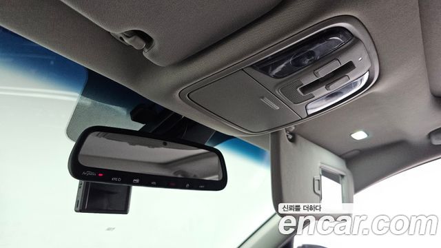 Kia K5 2016 — photo 23