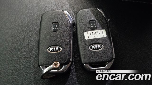 Kia K7 2020 — photo 36