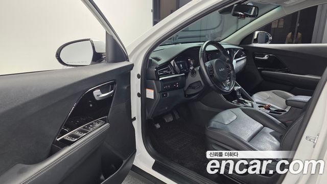 Kia Niro 2022 — photo 10