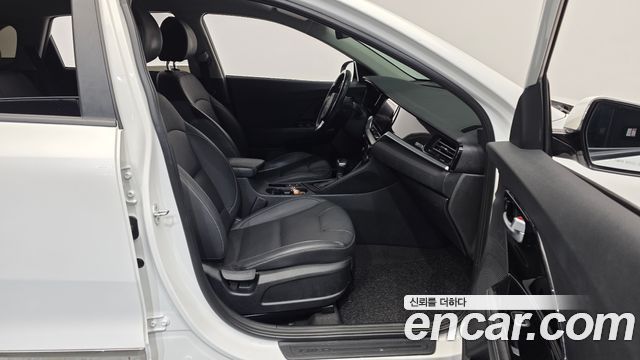Kia Niro 2022 — photo 11